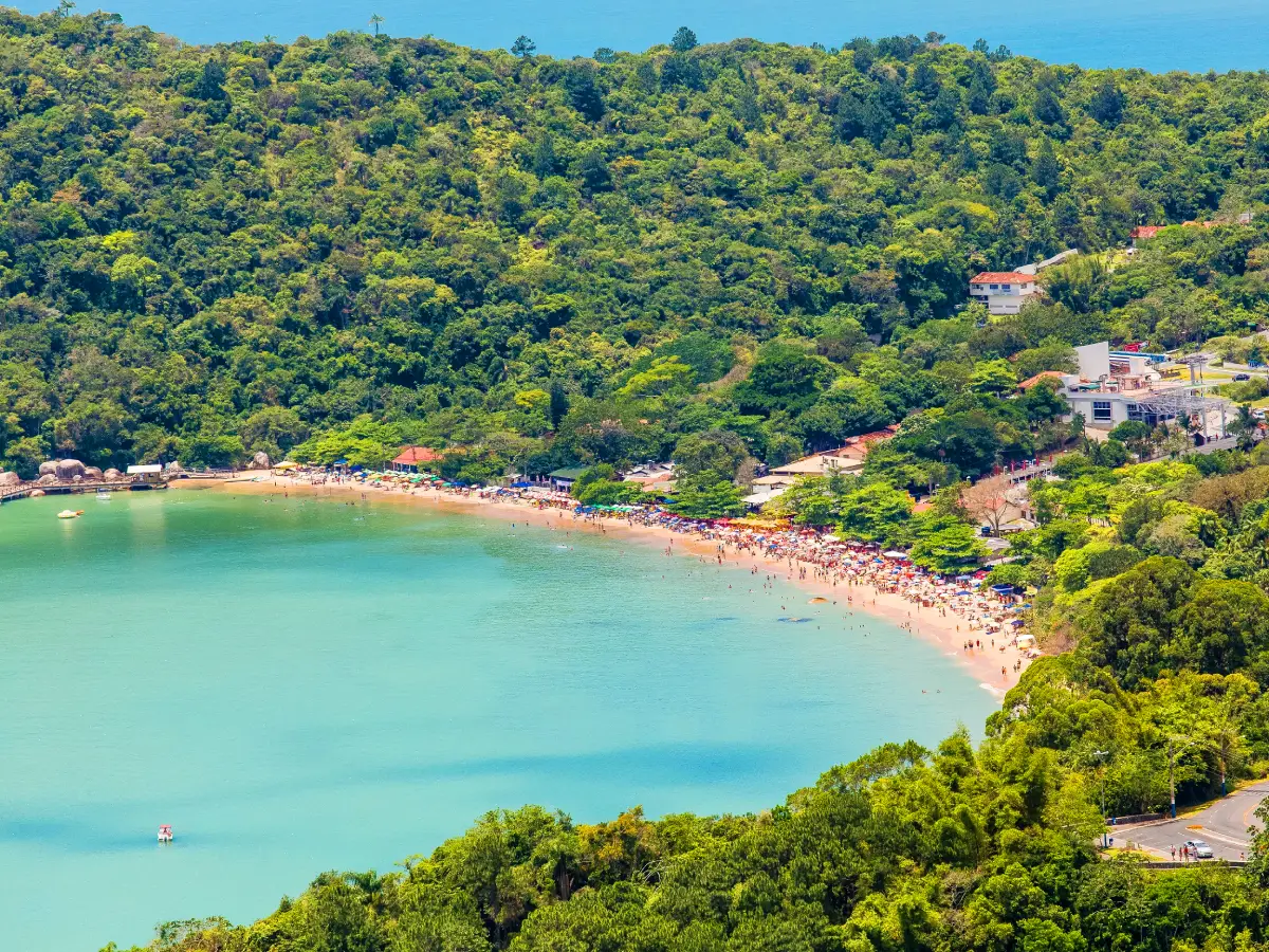 Praia de Laranjeiras - Atrações turísticas - Turismo em Balneário Camboriú - BC - Santa Catarina - SC