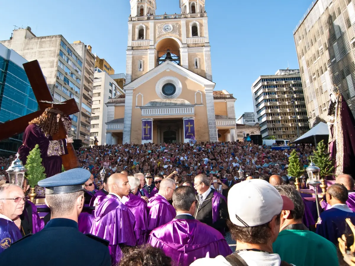 Confira a programação da Procissão do Senhor dos Passos, um dos maiores eventos religiosos do Brasil