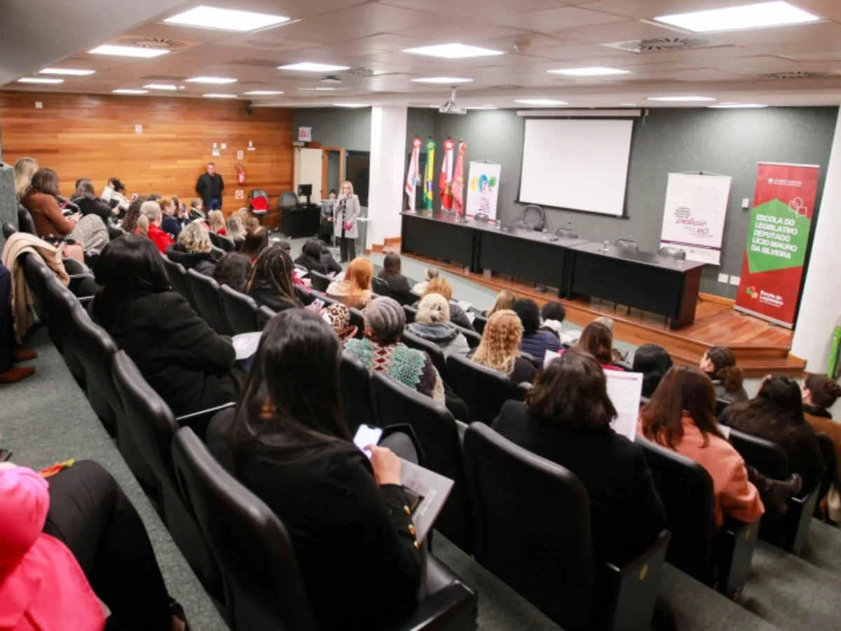 seminário mais mulheres na política alesc