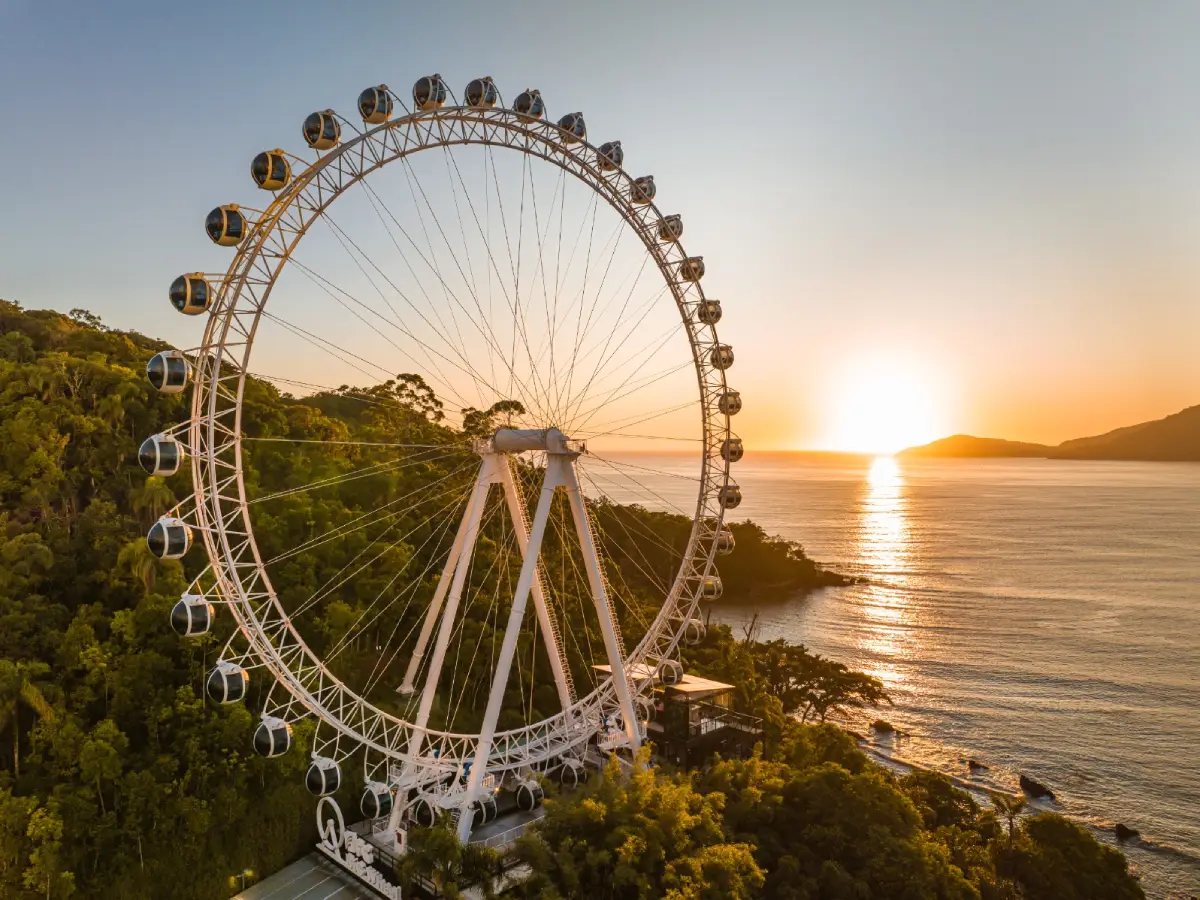 Descubra o encanto da Roda-Gigante em Balneário Camboriú