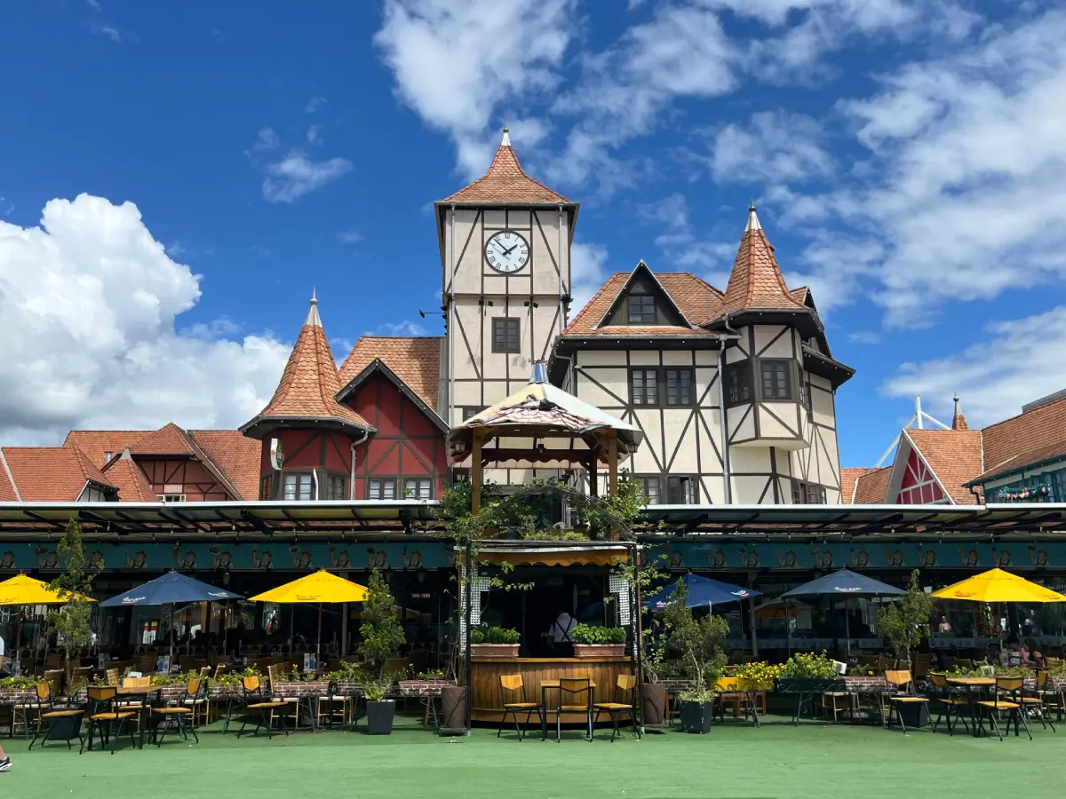 Conheça as principais atrações turísticas de Blumenau para visitar durante a Oktoberfest em 2024  - Parque Vila Germânica