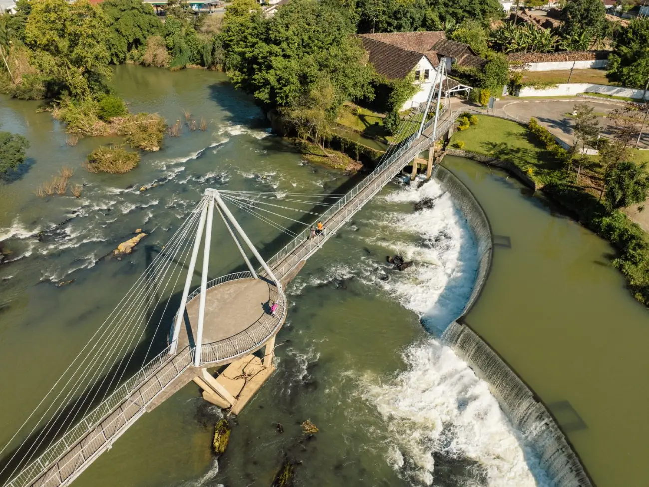 BRDE apoia projeto pioneiro de geração de energia solar em Santa Catarina