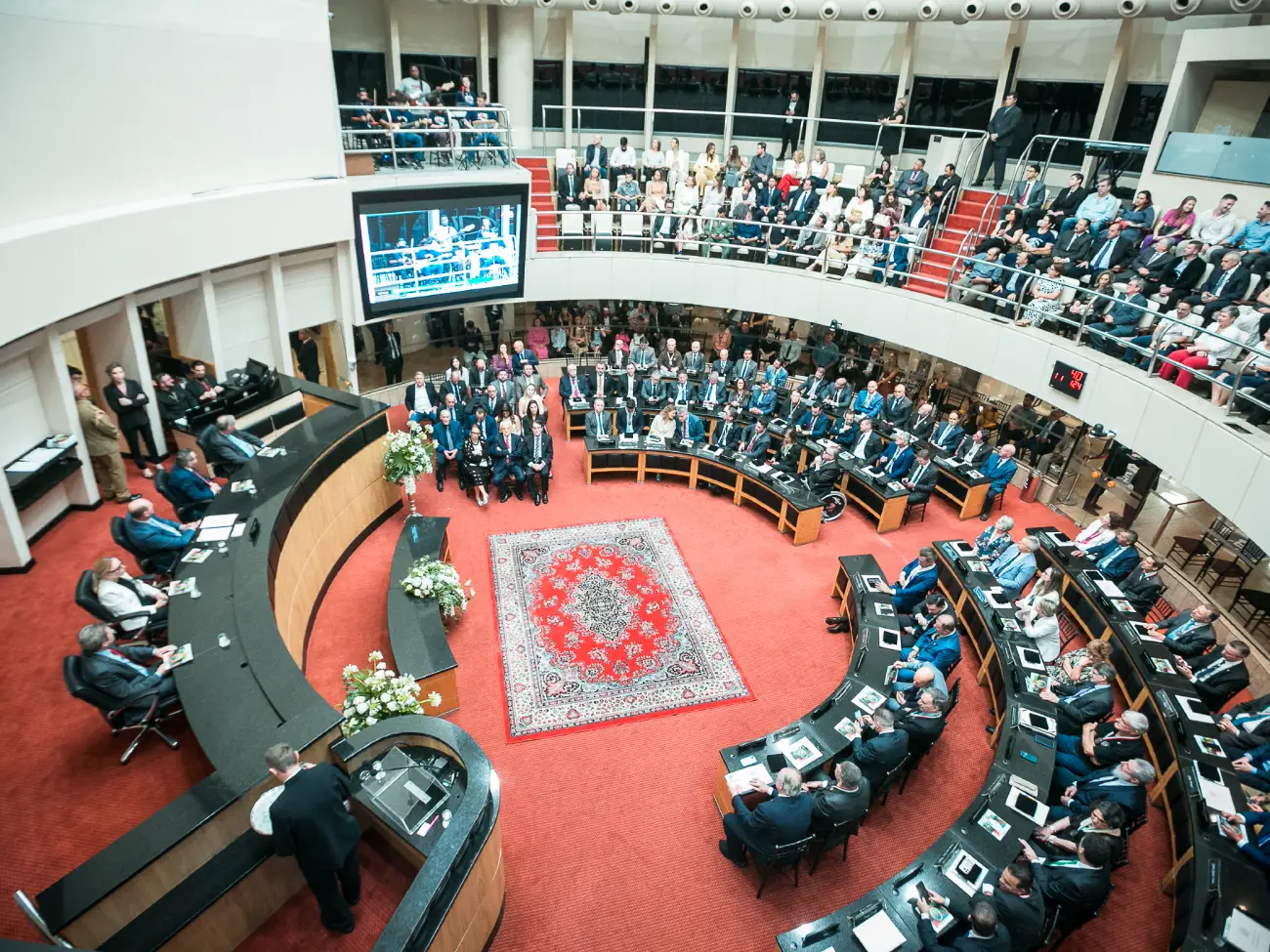 Comenda do Legislativo Catarinense 2024: conheça os homenageados pelos deputados catarinenses