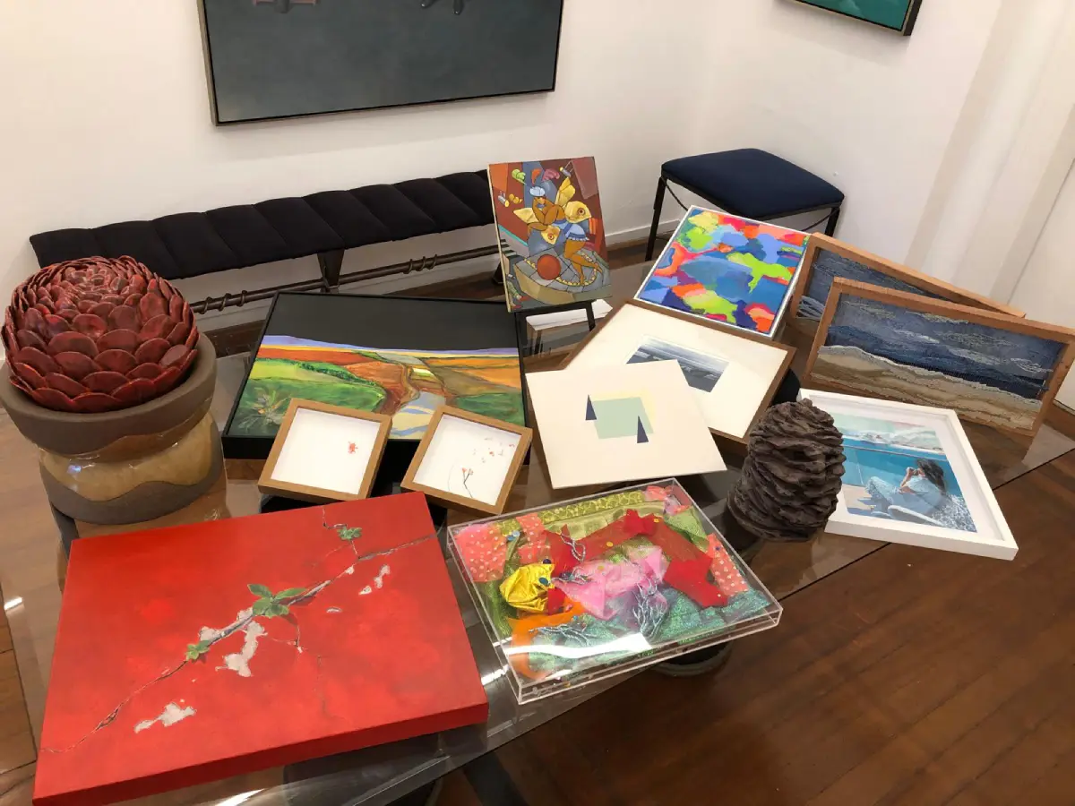 “Mínimas Múltiplas Incomuns”: exposição coletiva em Florianópolis presta homenagem ao artista Rodrigo de Haro