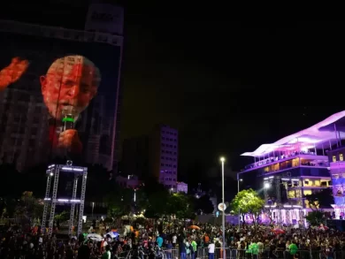 Lula promete zerar fome no país até fim do mandato