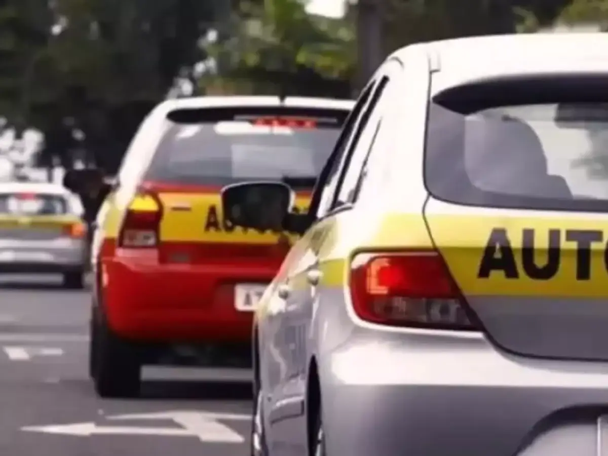 Procon Municipal de Florianópolis suspende atividades de autoescola por irregularidades