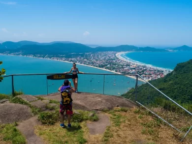 turismo em bombinhas sc atrações turísticas santa catarina Mirante Eco 360 Foto Setur Bombinhas Seis destinos de Santa Catarina disputam prêmio internacional de turismo sustentável "Top 100 Green Destinations