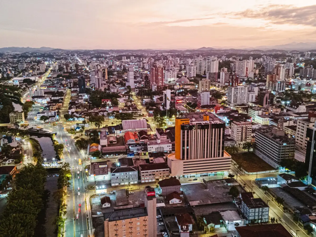 Joinville é o município catarinense que mais gerou empregos em 2024