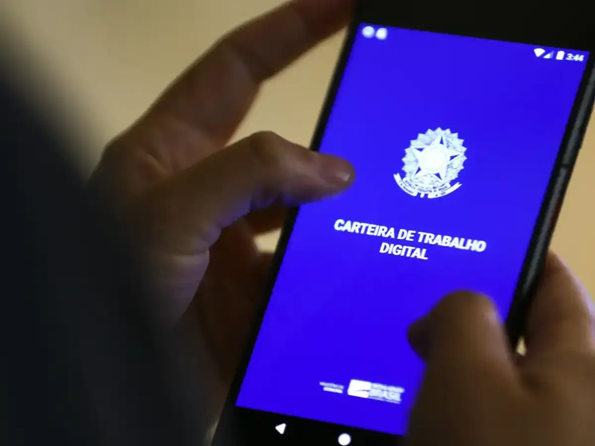 Saiba como consultar vagas no aplicativo da Carteira de Trabalho Digital