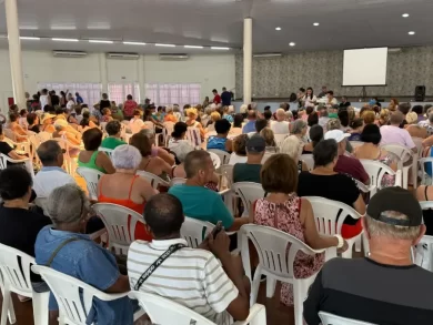 Centro de Atenção à Terceira Idade promove sorteio de vagas para oficinas