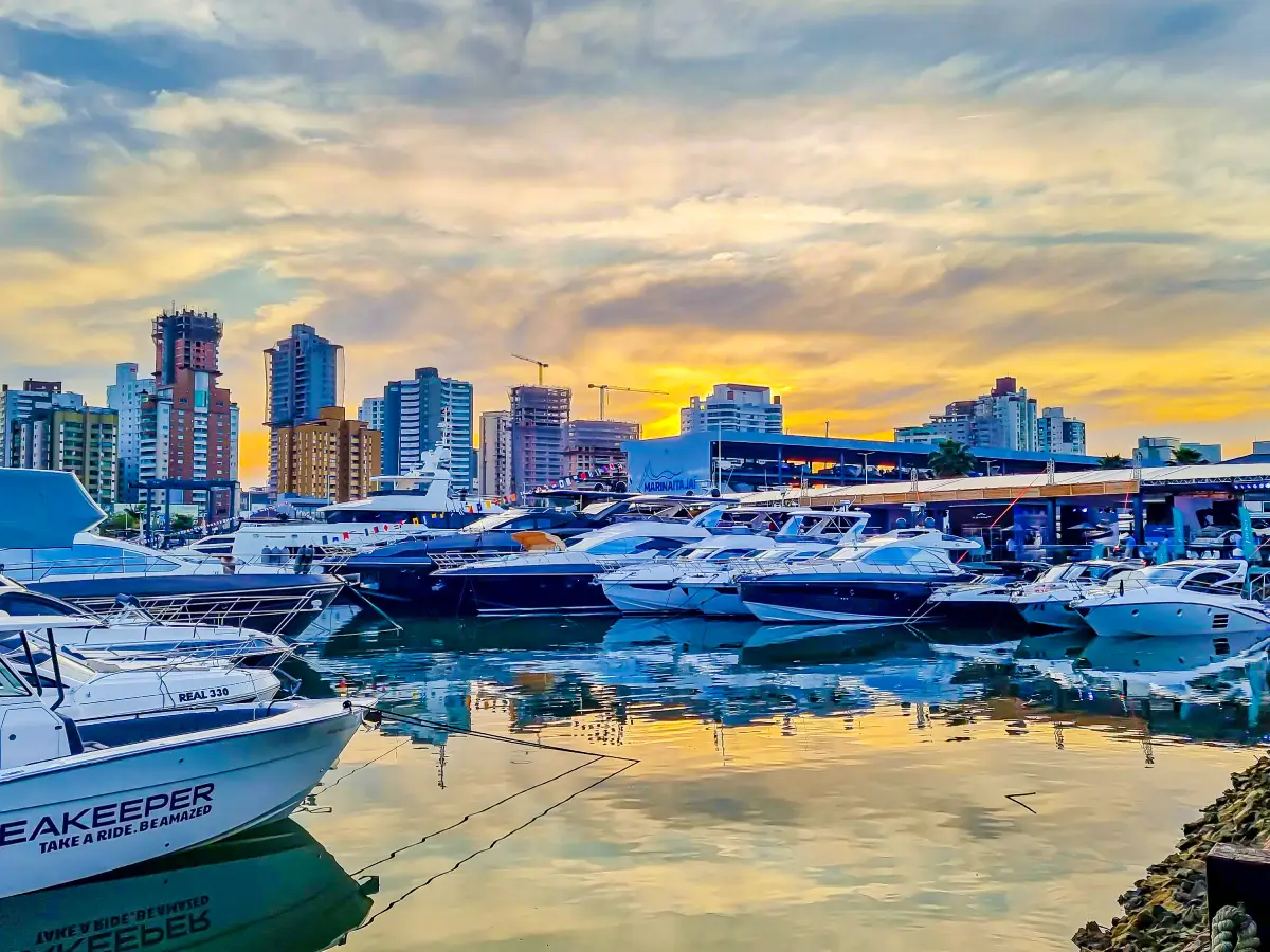 Cidade catarinense está entre os principais destinos brasileiros para o lazer e esportes náuticos