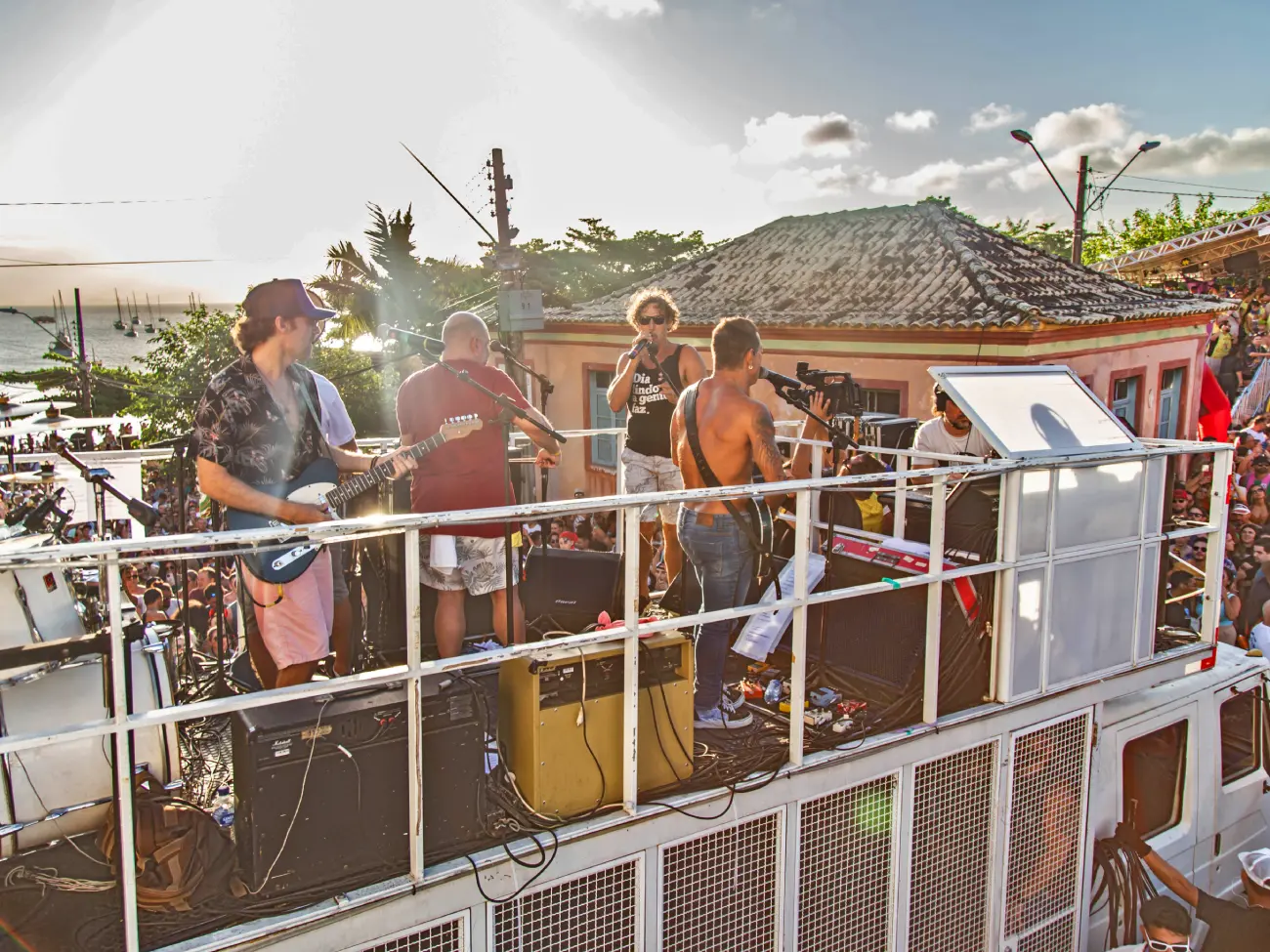 Confira a programação do Carnaval em Santo Antônio, em Florianópolis: show do Daza, trios elétricos, blocos tradicionais e mais