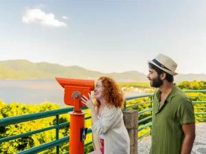 Turismo internacional em Santa Catarina cresce 71% em janeiro de 2025 e supera média nacional turismo em santa catarina atrações turísticas florianópolis pontos turísticos floripa lagoa - Revista Tendências do Turismo 2025 apresenta mudanças no setor turístico no Brasil e no mundo - Feriados prolongados em abril são ideais para quem quer viajar por Santa Catarina