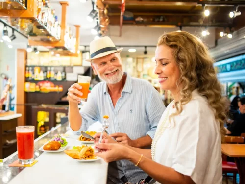 Verão em SC teve aumento no número de turistas argentinos, de pessoas mais velhas e de maior poder aquisitivo