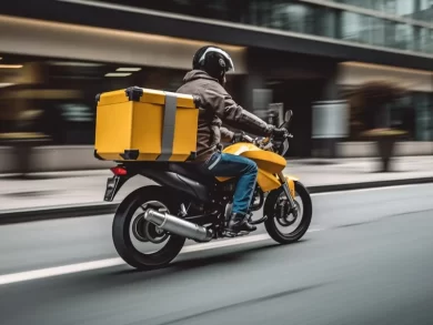 Programa CNH Emprego na Pista abre inscrições gratuitas para moto-fretistas em SC