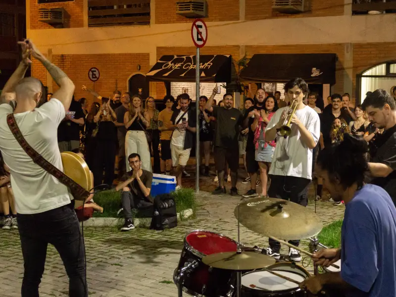 Projeto Groove Urbano traz mais um concerto de jazz contemporâneo à Praça Rotary em Blumenau nesta quarta-feira (30/04)