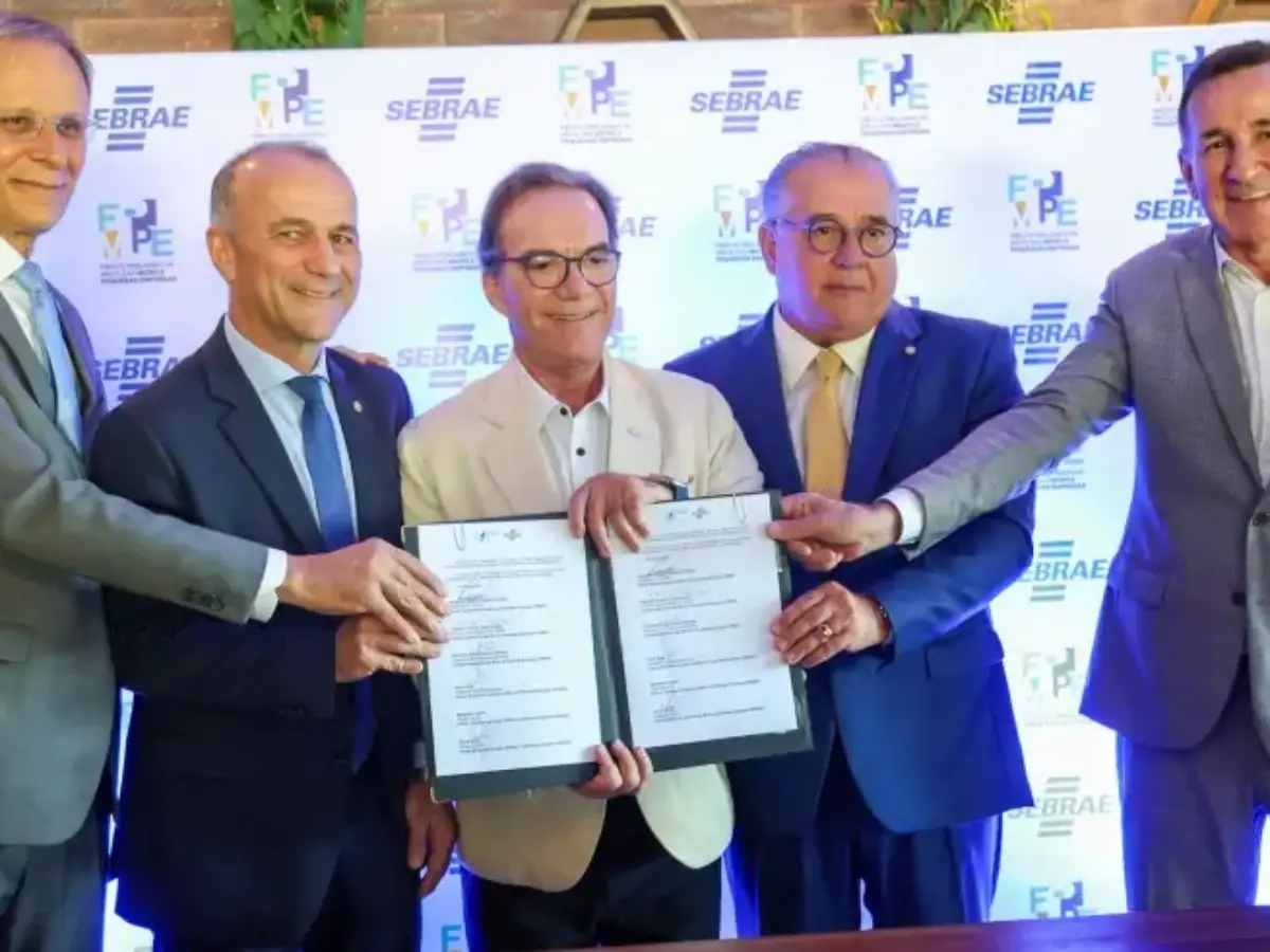 Aumento do teto do MEI está entre as pautas entregues por Sebrae e parlamentares ao Congresso