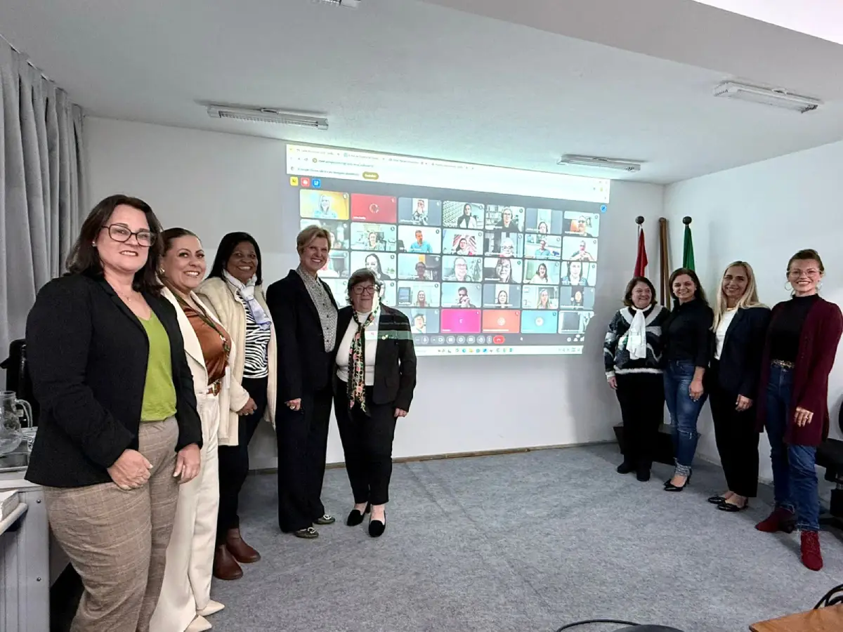 Santa Catarina empossa novos representantes do Conselho Estadual do Idoso para a gestão 2025-2027