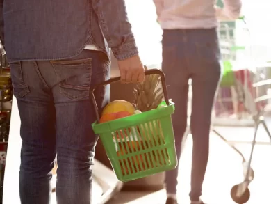 Supermercados defendem contrato por hora para enfrentar falta de mão de obra