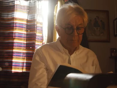 Documentário que mostra a vida e trajetória de Padre Vilson Groh já está disponível