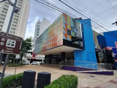 Inscrições para agendamento de espetáculos no Teatro Bruno Nitz estão abertas