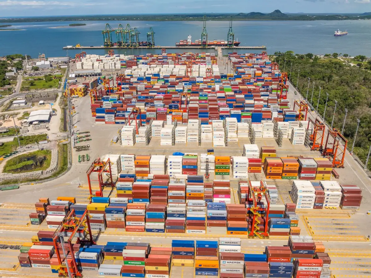 Movimentação de cargas nos portos de Santa Catarina cresce acima da média nacional