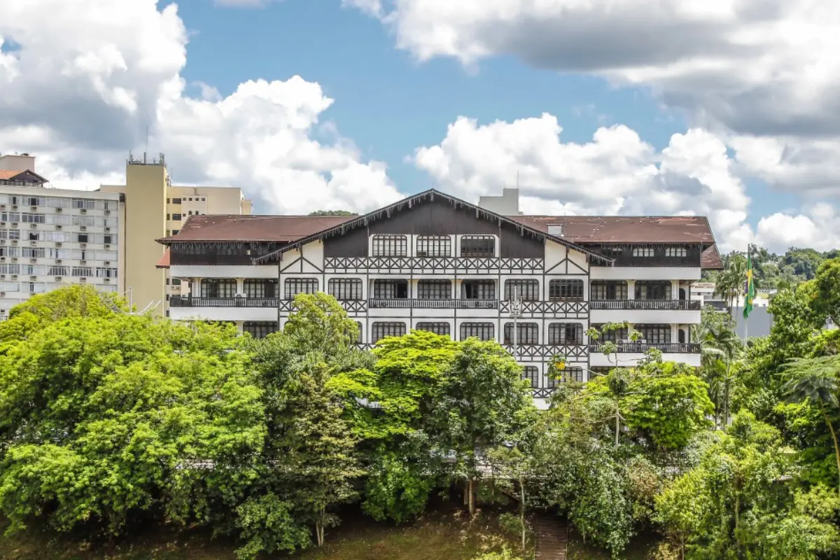 Prefeitura de Blumenau define reajuste salarial dos servidores públicos municipais