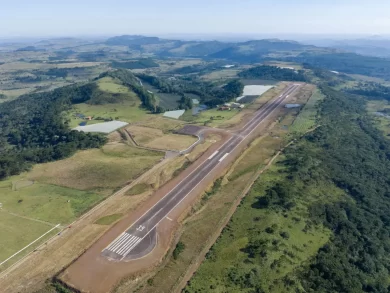 Aeroportos de São Joaquim e Dionísio Cerqueira voltam a operar após anos de inatividade