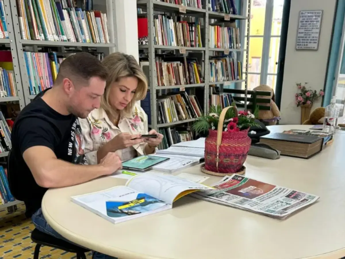 Biblioteca Pública de São José vira ponto de encontro entre gerações aos sábados