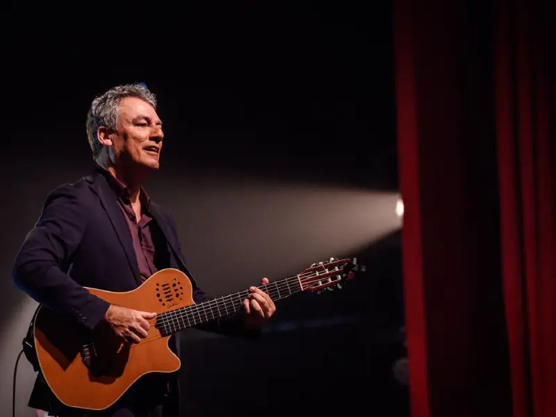 Show ao vivo no Top Market promete um ambiente romântico para o Dia dos Namorados