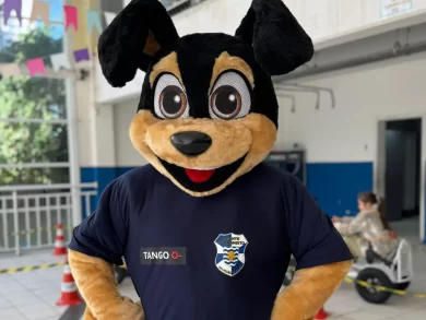 Mascote Tango agora integra corporação dos Agentes de Trânsito de BC