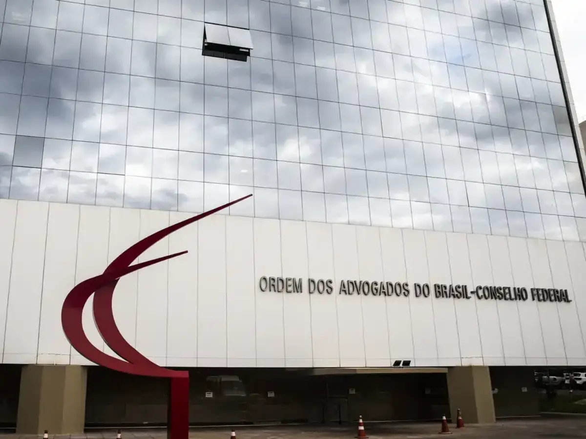 OAB proíbe inscrição de candidatos condenados por crimes raciais