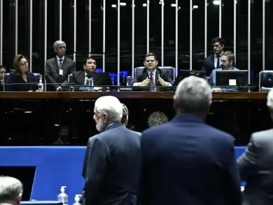 Senado aprova cota de 30% para mulheres em conselhos de estatais