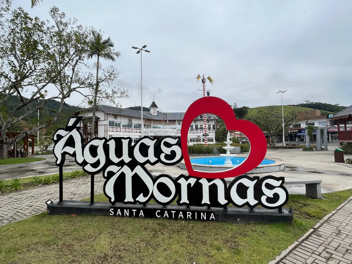 Turismo em Águas Mornas: o que fazer ao visitar a cidade