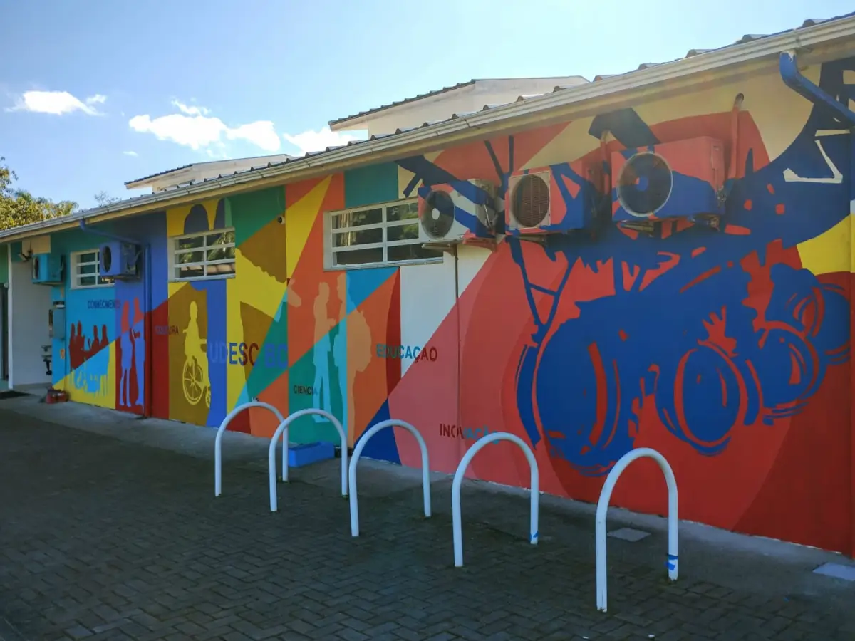 Museu a Céu Aberto de BC ganhou mural em homenagem aos 60 anos da Udesc