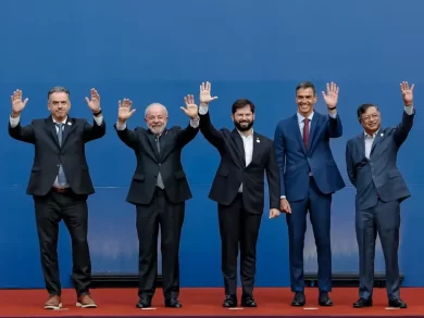 Cinco países se unem em defesa da democracia durante encontro no Chile