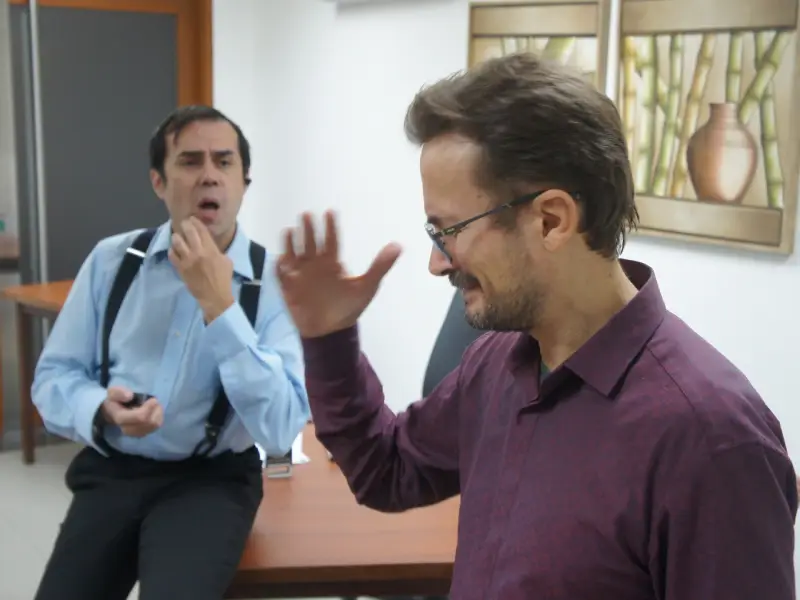 A comédia “O Crédito” estreia em São José celebrando o retorno da Tribo da Arte aos palcos