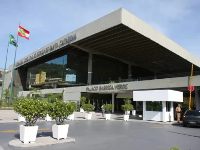 Balanço do primeiro semestre de 2025 da ALESC revela um parlamento ativo