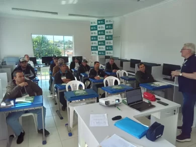 Capacitações de Legislação para o transporte de máquinas agrícolas seguem intensas no estado.