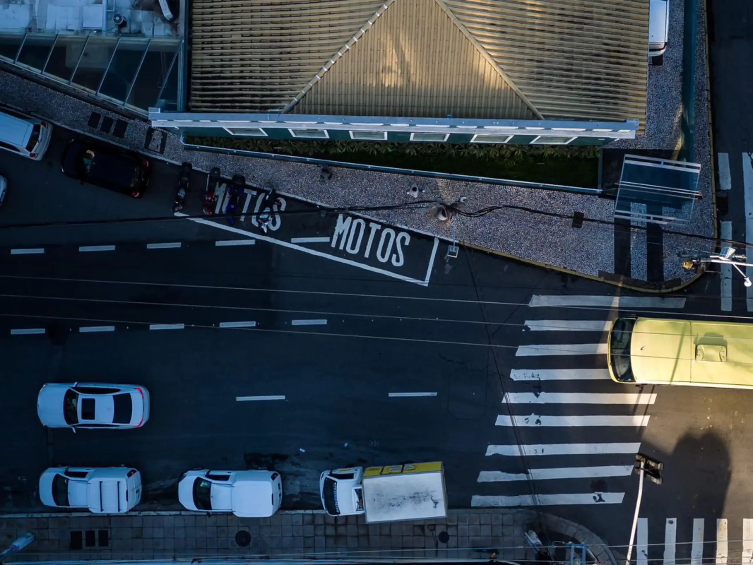 Centro da Capital ganha 120 vagas rápidas de estacionamento para motos