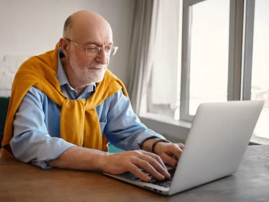 Inclusão digital avança, mas 20,5 milhões de brasileiros ainda vivem à margem da internet