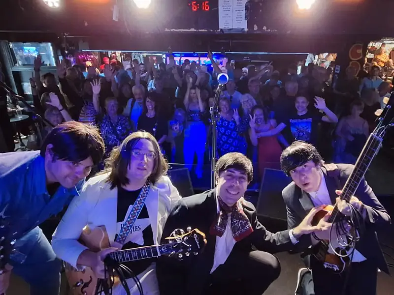Star Beatles revive os maiores clássicos dos Fab Four no Hard Rock Café Floripa