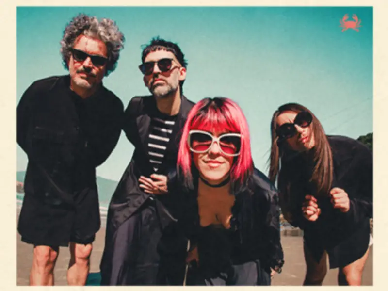 Supercombo desembarca no Ahoy! com hits e energia de sobra