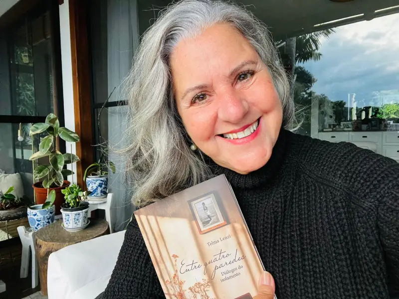 Telma Lenzi lança livro de crônicas sobre autoconhecimento em Florianópolis