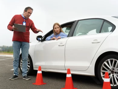 Governo quer liberar carteira de motorista sem curso obrigatório em autoescolas