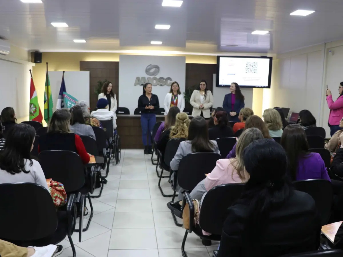 Primeira oficina do Chapecó com Elas 2025 revela o poder da marca de quem empreende