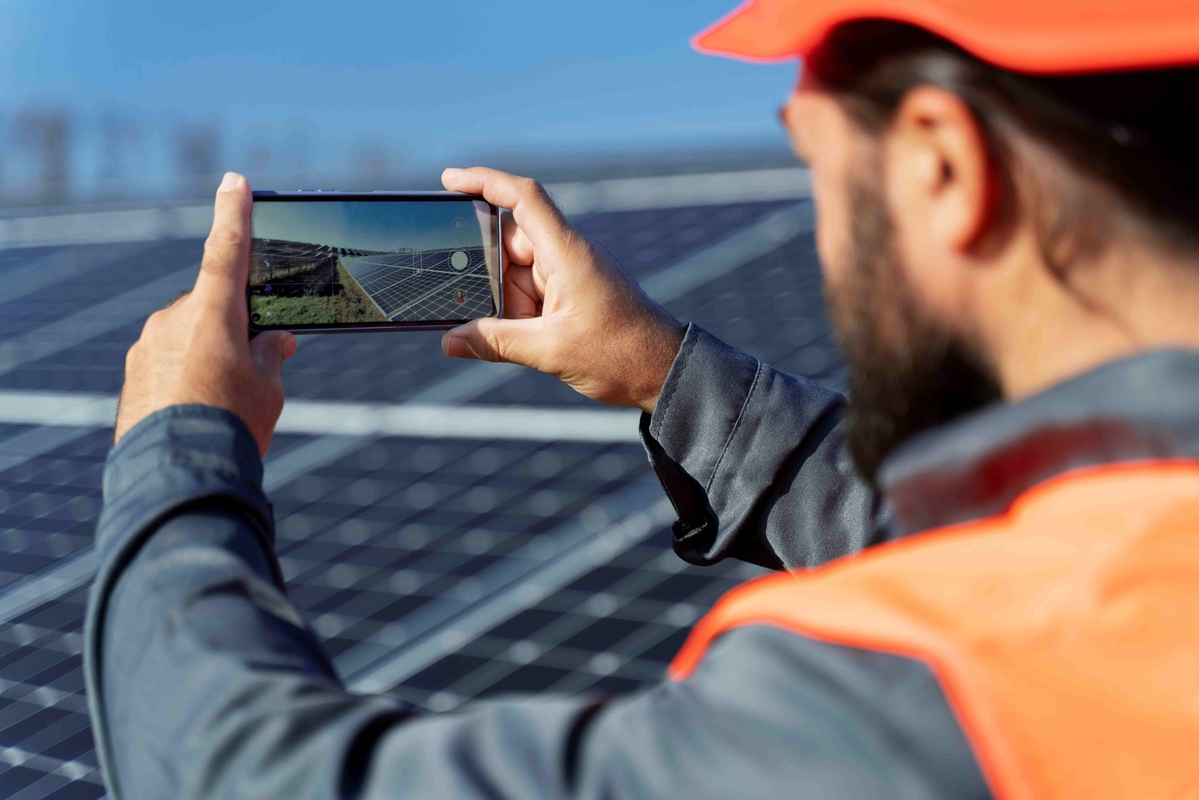 Adias Sol.Ar. lança app e programa para integradores