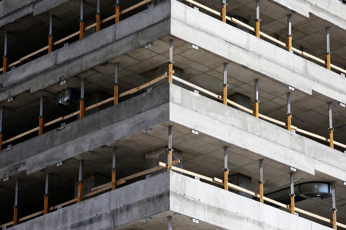 Concreto pesado ganha espaço em obras industriais e reformas