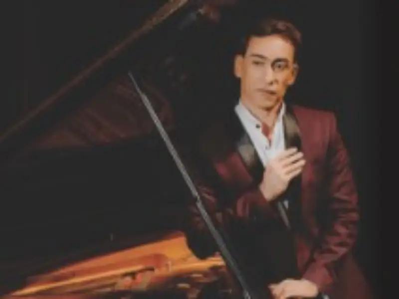 No coração da música: recital gratuito de Alexandre Dietrich leva emoção e virtuosismo ao palco do CIC em Florianópolis