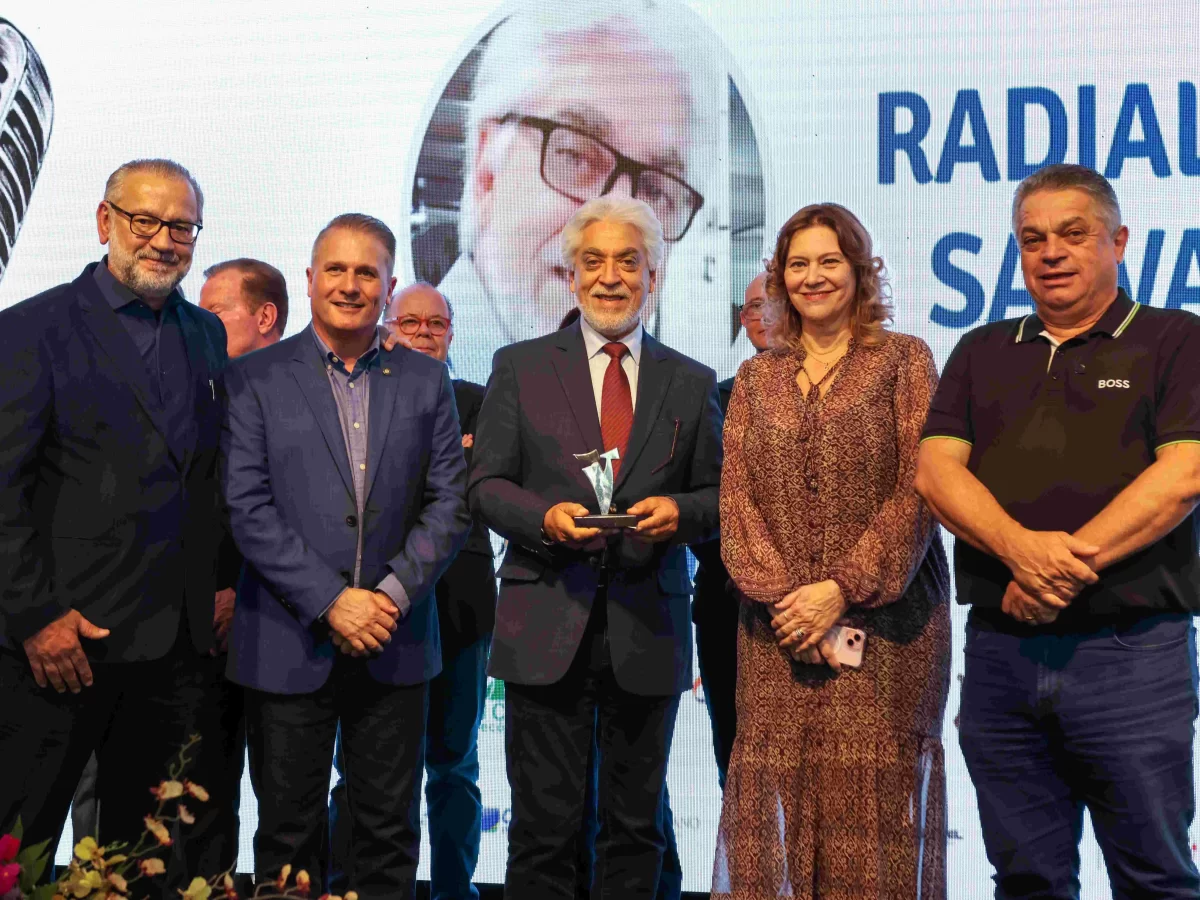 Profissionais da comunicação de Santa Catarina são homenageados no 16º Encontro da Imprensa Catarinense